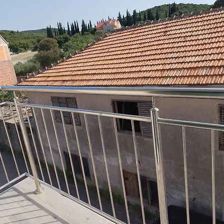 With Parking Space Loviste, Peljesac - 19514 *