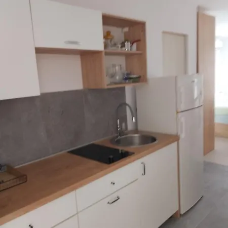 With Parking Space Loviste, Peljesac - 19514 *