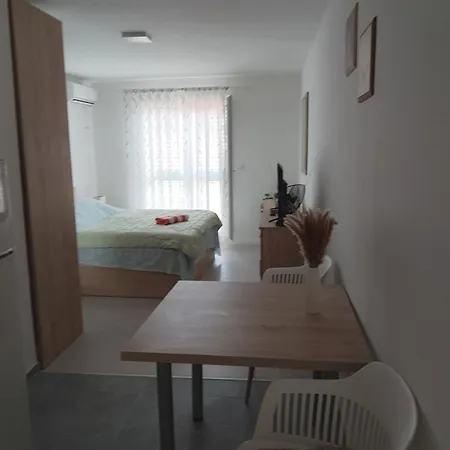 With Parking Space Loviste, Peljesac - 19514 Apartamento