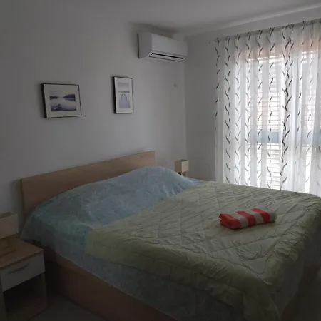 With Parking Space Loviste, Peljesac - 19514 شقة Lovište